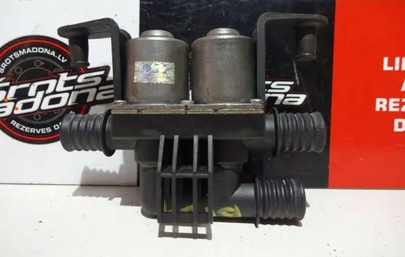 Land Rover Range Rover L322 Coolant heater control valve TB64128374995