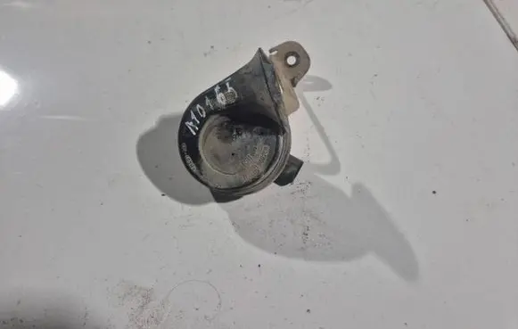 Volkswagen PASSAT B6 Horn signal A28657625