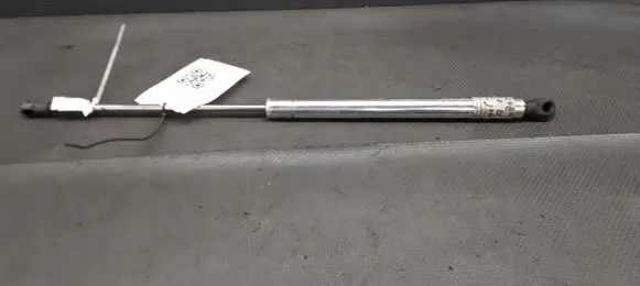 Volkswagen Golf IV Tailgate strut 1J6827550C