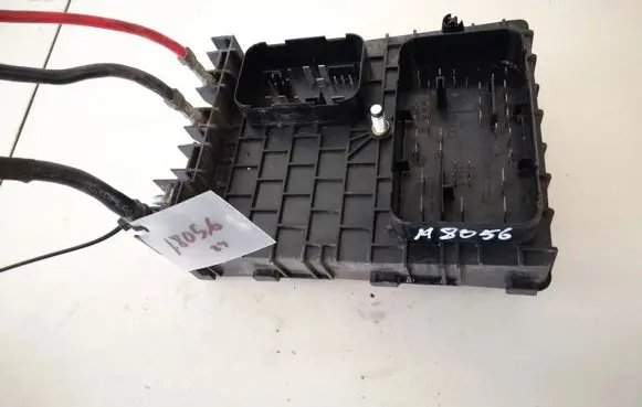 Skoda Octavia Mk2 (1Z) Fuse box set 1k0937124k
