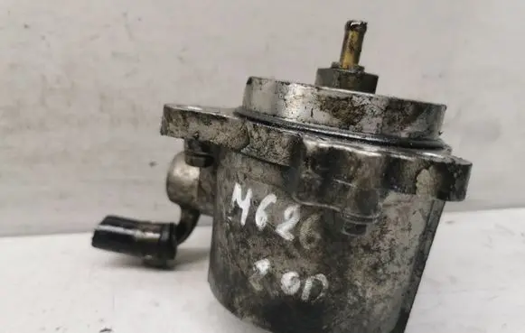 Mazda 626 Vacuum pump RF2A18G00A