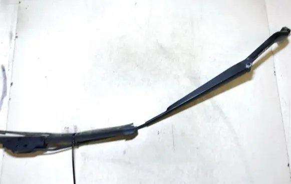 Nissan Almera N16 Front wiper blade arm