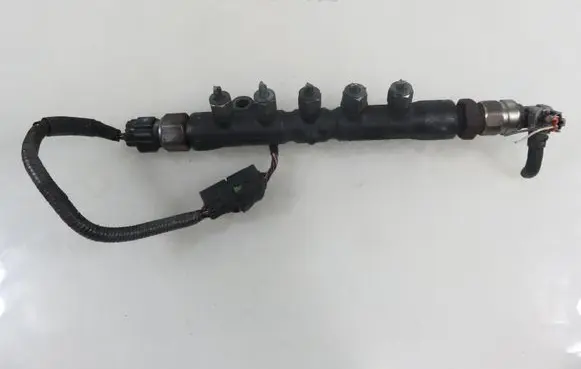 Toyota Corolla E120 E130 Fuel main line pipe 8945860010