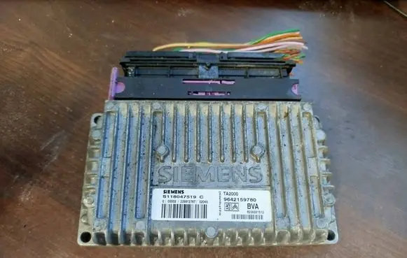 Peugeot 206 Gearbox control unit/module 9642159780 s118047519c