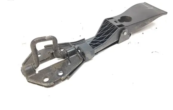 Audi A7 S7 4G Engine bonnet/hood lock/latch loop/hook 4G8823480B 4G8823480