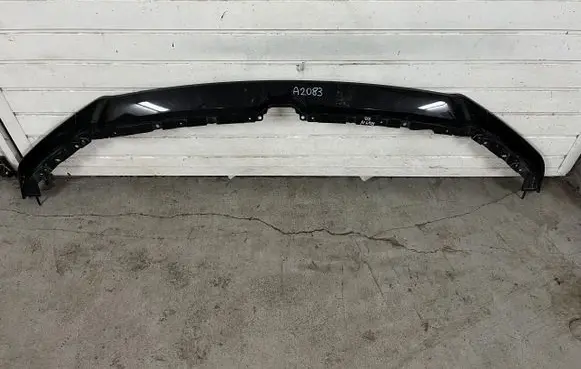 Dodge VAN RAM Front bumper upper radiator grill 68335015AG