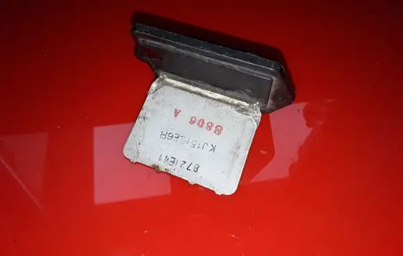 Mazda 323 F Heater blower motor/fan resistor KJ151GE6R 8721E41