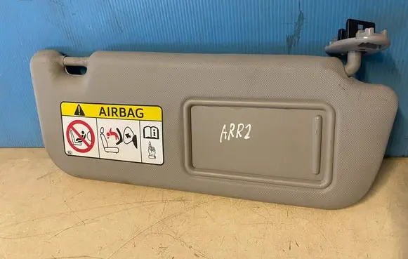 Toyota Avensis T270 Sun visor