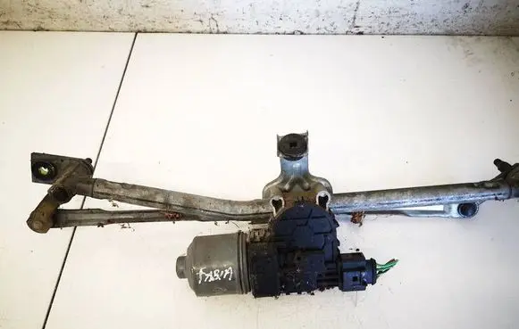 Skoda Fabia Mk1 (6Y) Front wiper linkage and motor 