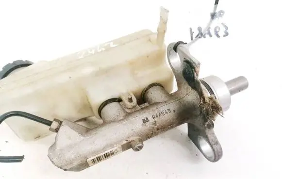 Master brake cylinder