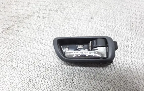 Toyota Corolla Verso AR10 Front door interior handle