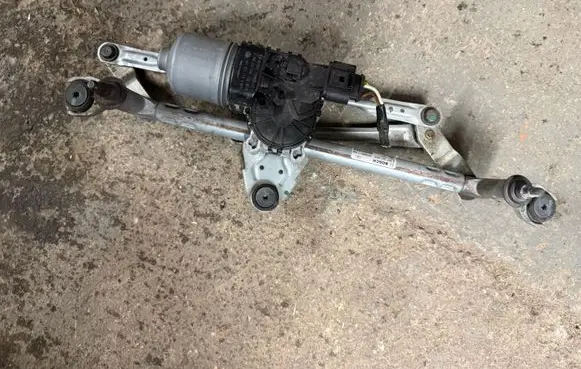 Seat Ibiza IV (6J,6P) Front wiper linkage and motor 6R1955119A