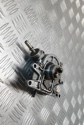 Opel Zafira A Vacuum pump 24406132