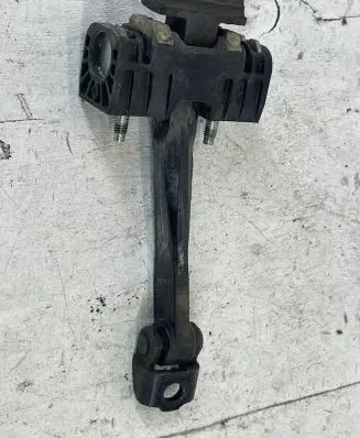 Opel Zafira B Rear door check strap stopper 13214193