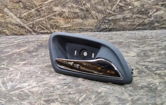 Chevrolet Cruze Front door interior handle 96845901