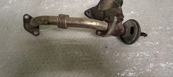 Audi 80 90 S2 B4 EGR valve line/pipe/hose 028131521D