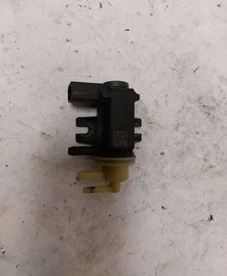 Audi Q2 - Turbo solenoid valve 04L131051F