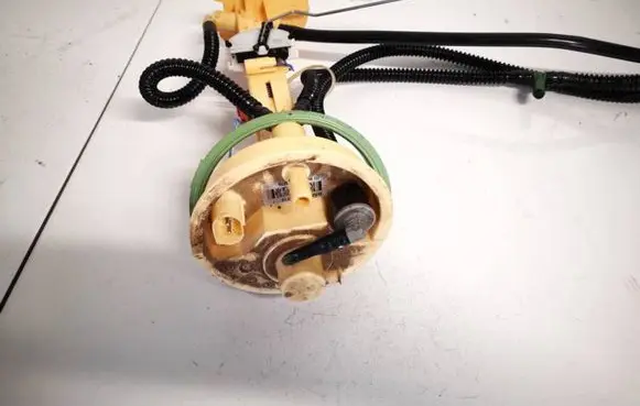 BMW X5 E70 Fuel level sensor 7164316