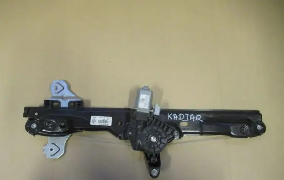 Renault Kadjar Front door window regulator with motor