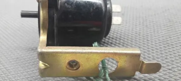 Saab 900 Valve vacuum 