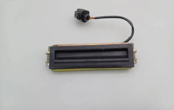 Volkswagen PASSAT B5.5 Tailgate/trunk/boot exterior handle 3B9827566C