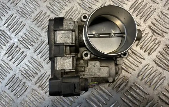 Volkswagen PASSAT B7 Throttle valve 03C133062AA 032E0