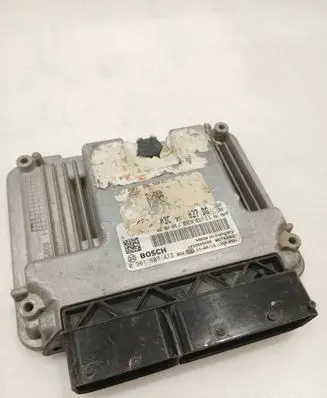 Volkswagen Golf VI Engine control unit/module 03C906027DG 03C907309J 03C906027BE