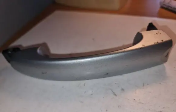Volkswagen Touran I Front door exterior handle 7H0837209