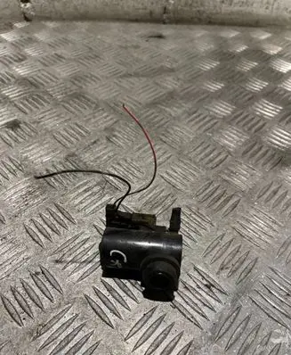Honda CR-V Windscreen/windshield washer pump