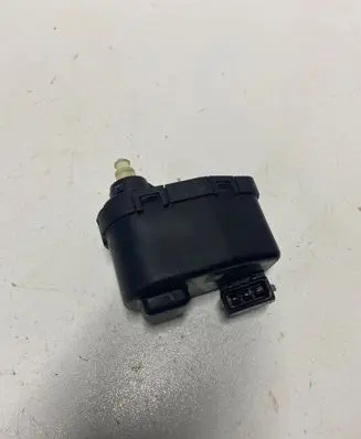 Volkswagen Vento Headlight level adjustment motor 1H0941295 00437547