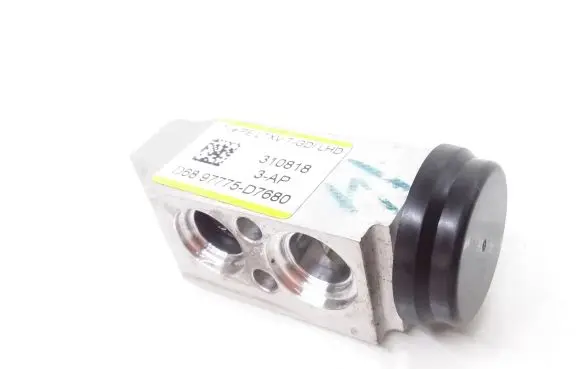 Hyundai Tucson TL Air conditioning (A/C) expansion valve 97775D7680