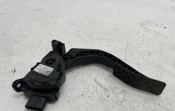Audi Q5 SQ5 Accelerator throttle pedal 8K1723523