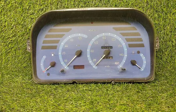 Speedometer (instrument cluster)