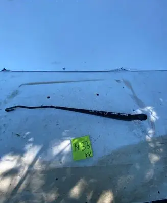 Renault Scenic I Front wiper blade arm