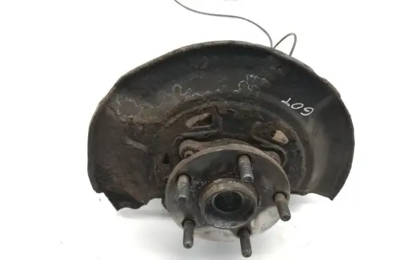 Toyota Avensis T270 Front wheel hub F38R7