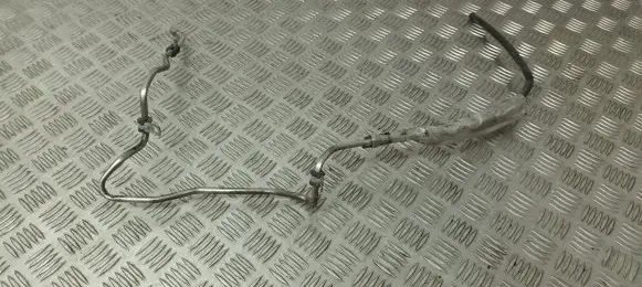 Volvo XC90 Fuel main line pipe
