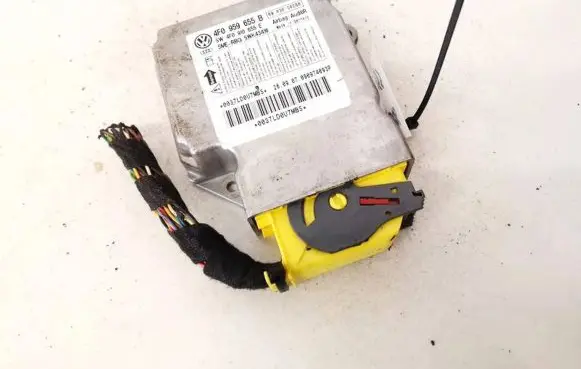 Audi A6 S6 C6 4F Airbag control unit/module 4f0959655b 4f0910655e