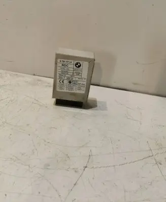 BMW 5 E39 Tire pressure control unit 6751371 3582201100