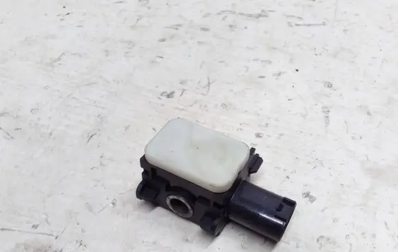 Mercedes-Benz S W221 Airbag deployment crash/impact sensor 0038202826