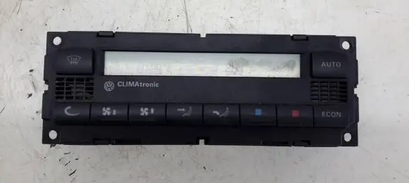 Volkswagen Golf IV Climate control unit