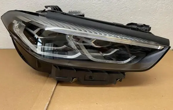 BMW 8 G15 Headlight/headlamp 8739584