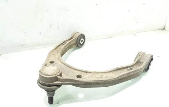 Volkswagen Touareg I Front upper control arm/wishbone 7L0407047B