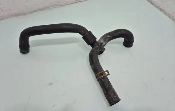 Ford Galaxy Engine coolant pipe/hose 