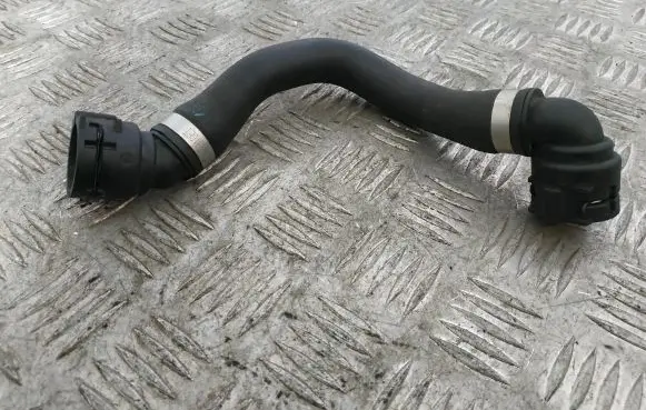 BMW X6 E71 Engine coolant pipe/hose 7557185