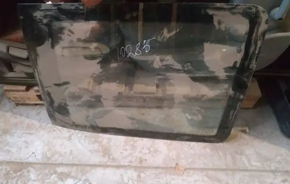 Fiat Doblo Rear door window glass as2