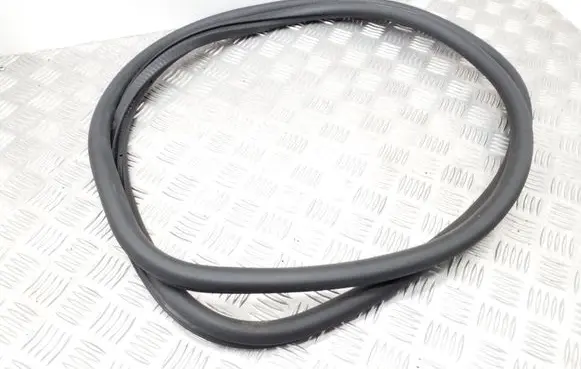 Volkswagen Golf V Front door rubber seal 1K4867912B