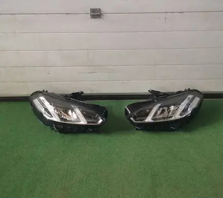 BMW 1 F70 Headlight/headlamp 5A32B48 5A32B47