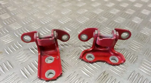 Toyota Auris E180 Rear door hinge set 687600H010 687800H010