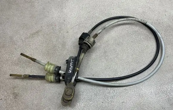 Opel Vectra C Gear shift cable linkage 24424786