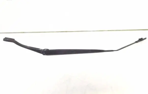 Nissan Qashqai Front wiper blade arm 80017607